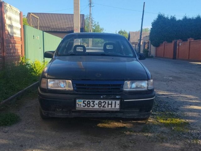 Синий Опель Вектра, объемом двигателя 2 л и пробегом 345 тыс. км за 500 $, фото 1 на Automoto.ua