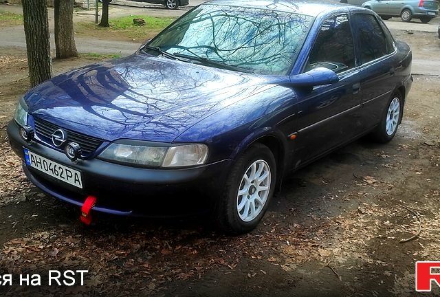 Синий Опель Вектра, объемом двигателя 1.6 л и пробегом 0 тыс. км за 2600 $, фото 1 на Automoto.ua