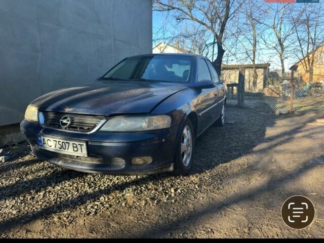 Синій Опель Вектра, об'ємом двигуна 1.6 л та пробігом 280 тис. км за 1500 $, фото 1 на Automoto.ua