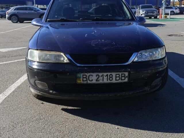 Синий Опель Вектра, объемом двигателя 1.8 л и пробегом 302 тыс. км за 1800 $, фото 1 на Automoto.ua