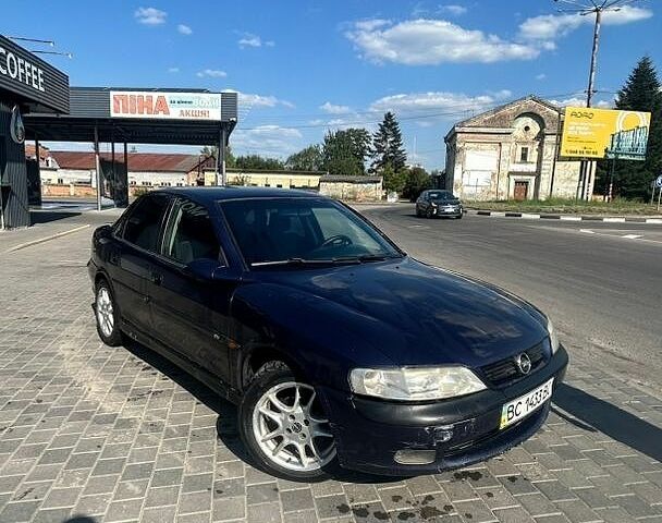 Синий Опель Вектра, объемом двигателя 1.8 л и пробегом 480 тыс. км за 1249 $, фото 1 на Automoto.ua