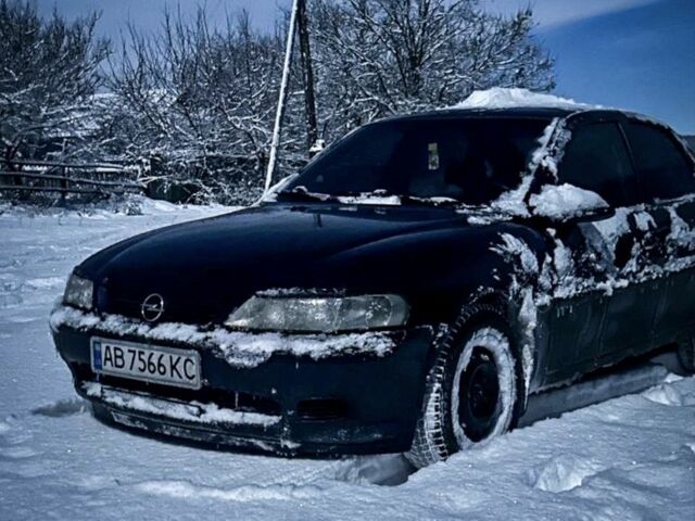 Синий Опель Вектра, объемом двигателя 1.6 л и пробегом 429 тыс. км за 2700 $, фото 1 на Automoto.ua