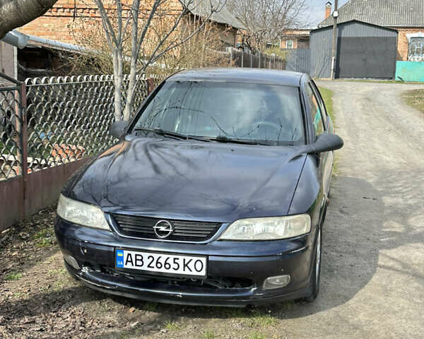 Синий Опель Вектра, объемом двигателя 2.5 л и пробегом 466 тыс. км за 3200 $, фото 1 на Automoto.ua