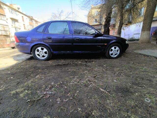 Синий Опель Вектра, объемом двигателя 2 л и пробегом 2 тыс. км за 1242 $, фото 1 на Automoto.ua