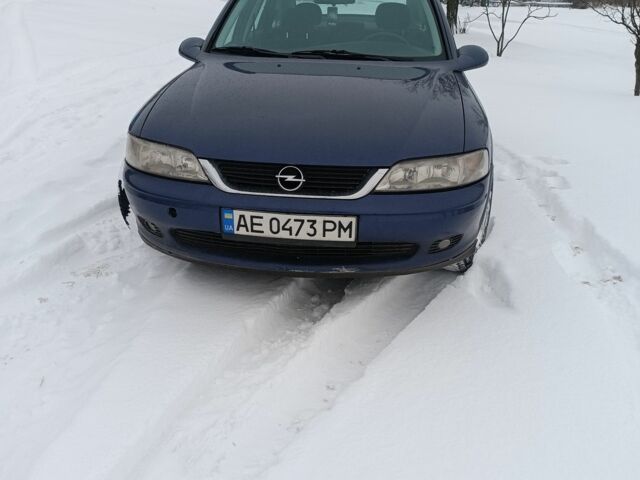 Синій Опель Вектра, об'ємом двигуна 0 л та пробігом 299 тис. км за 2250 $, фото 1 на Automoto.ua