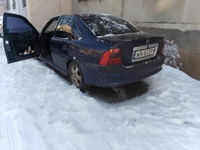 Синий Опель Вектра, объемом двигателя 2 л и пробегом 2 тыс. км за 1530 $, фото 1 на Automoto.ua