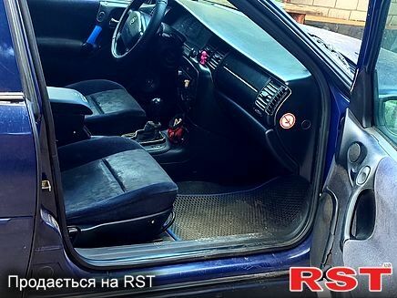 Синій Опель Вектра, об'ємом двигуна 1.8 л та пробігом 440 тис. км за 1500 $, фото 1 на Automoto.ua