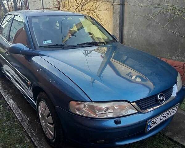 Синий Опель Вектра, объемом двигателя 1.8 л и пробегом 284 тыс. км за 3500 $, фото 1 на Automoto.ua