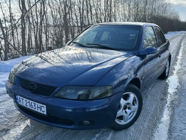 Синій Опель Вектра, об'ємом двигуна 2 л та пробігом 310 тис. км за 2000 $, фото 1 на Automoto.ua