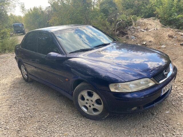 Опель Вектра 2001 в Славянске на Automoto.ua Синий Опель Вектра, объемом двигателя 1.8 л и пробегом 400 тыс. км за 1000 $, фото 1 на Automoto.ua