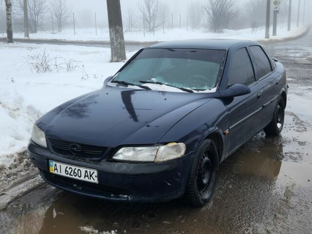 Синий Опель Вектра, объемом двигателя 2 л и пробегом 1000 тыс. км за 900 $, фото 1 на Automoto.ua