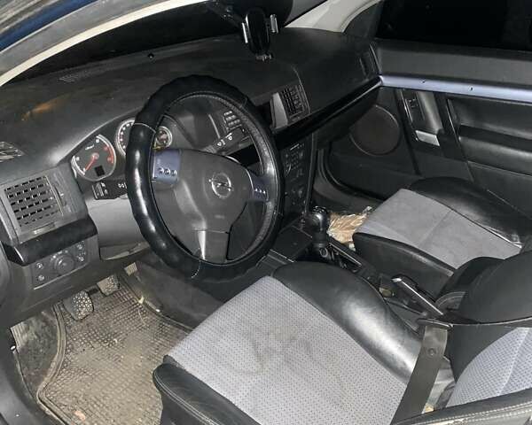 Синій Опель Вектра, об'ємом двигуна 0 л та пробігом 300 тис. км за 1800 $, фото 1 на Automoto.ua