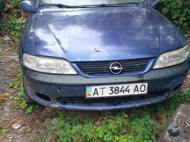 Синій Опель Вектра, об'ємом двигуна 2 л та пробігом 200 тис. км за 1950 $, фото 1 на Automoto.ua