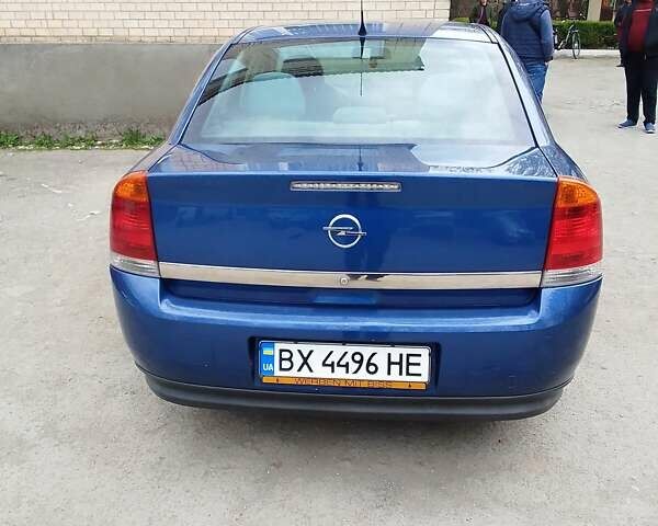 Синий Опель Вектра, объемом двигателя 1.8 л и пробегом 255 тыс. км за 4200 $, фото 1 на Automoto.ua