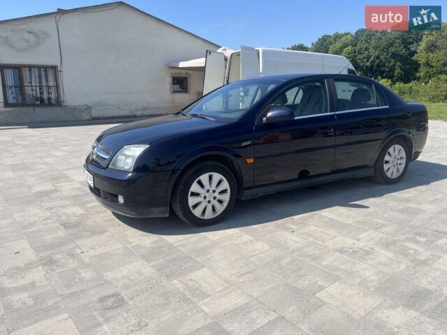 Синій Опель Вектра, об'ємом двигуна 1.8 л та пробігом 238 тис. км за 3600 $, фото 1 на Automoto.ua