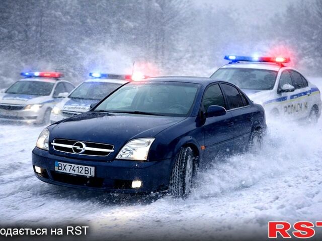 Синій Опель Вектра, об'ємом двигуна 1.8 л та пробігом 343 тис. км за 3300 $, фото 1 на Automoto.ua