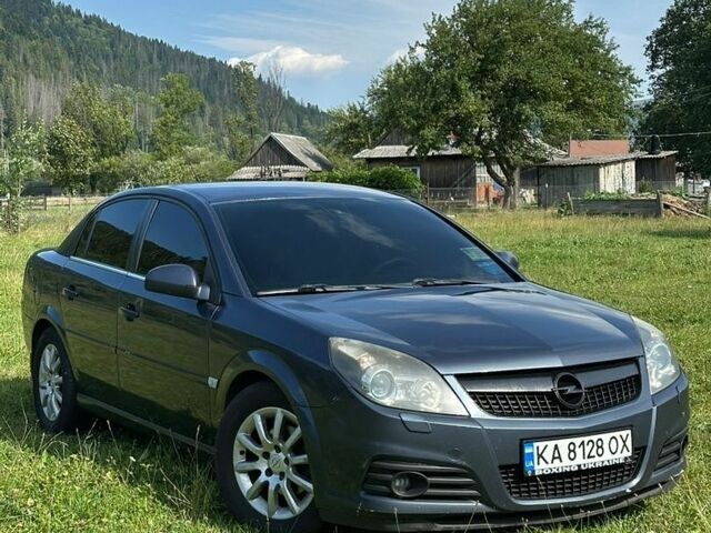 Синій Опель Вектра, об'ємом двигуна 2.2 л та пробігом 245 тис. км за 5500 $, фото 1 на Automoto.ua