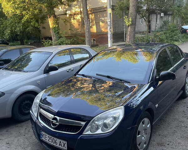 Синий Опель Вектра, объемом двигателя 3 л и пробегом 225 тыс. км за 5599 $, фото 1 на Automoto.ua