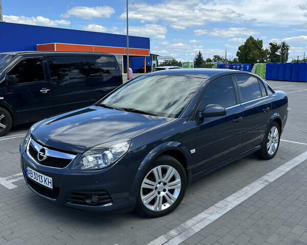 Синій Опель Вектра, об'ємом двигуна 2.2 л та пробігом 174 тис. км за 7300 $, фото 1 на Automoto.ua
