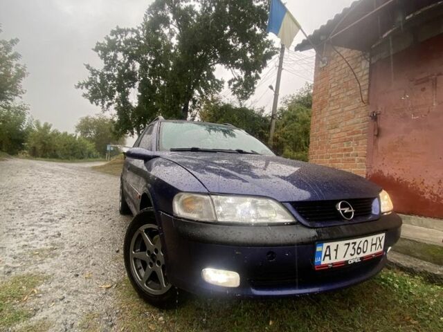 Опель Вектра 1997 у Бердичеве на Automoto.ua Синій Опель Вектра, об'ємом двигуна 1.6 л та пробігом 505 тис. км за 2400 $, фото 1 на Automoto.ua