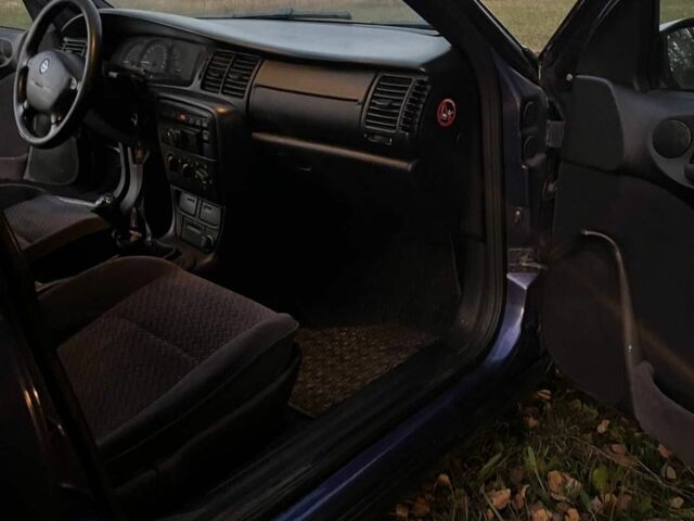 Синий Опель Вектра, объемом двигателя 1.6 л и пробегом 330 тыс. км за 1500 $, фото 1 на Automoto.ua