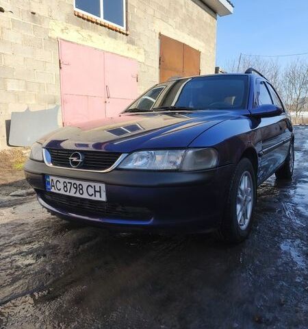 Синій Опель Вектра, об'ємом двигуна 1.8 л та пробігом 323 тис. км за 2500 $, фото 1 на Automoto.ua
