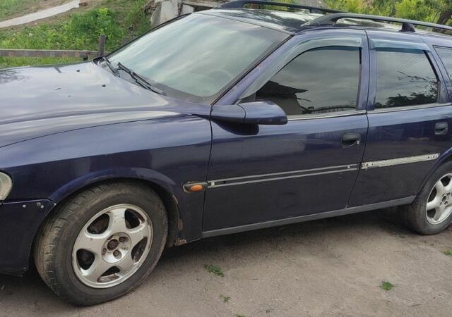Синий Опель Вектра, объемом двигателя 0 л и пробегом 3 тыс. км за 1800 $, фото 1 на Automoto.ua