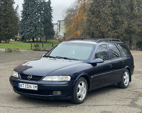 Синій Опель Вектра, об'ємом двигуна 1.6 л та пробігом 400 тис. км за 1900 $, фото 1 на Automoto.ua