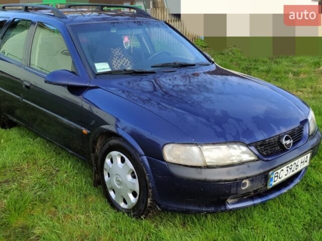 Синий Опель Вектра, объемом двигателя 1.8 л и пробегом 324 тыс. км за 2500 $, фото 1 на Automoto.ua