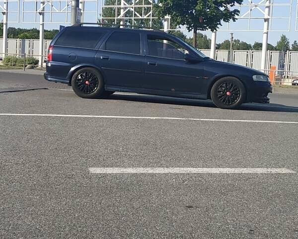 Синій Опель Вектра, об'ємом двигуна 2 л та пробігом 320 тис. км за 2300 $, фото 1 на Automoto.ua