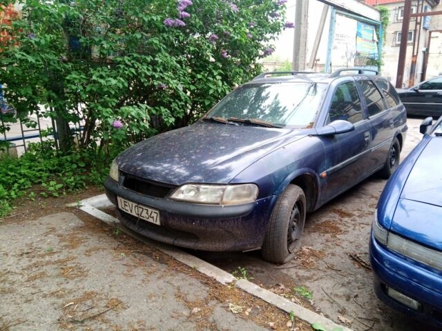 Синій Опель Вектра, об'ємом двигуна 0 л та пробігом 260 тис. км за 450 $, фото 1 на Automoto.ua