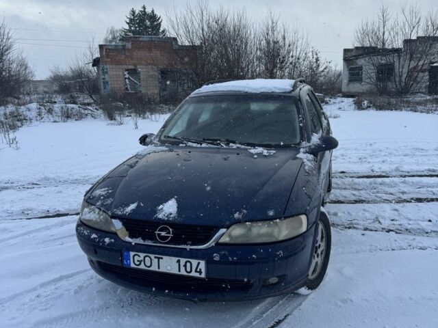 Синій Опель Вектра, об'ємом двигуна 1.6 л та пробігом 200 тис. км за 799 $, фото 1 на Automoto.ua