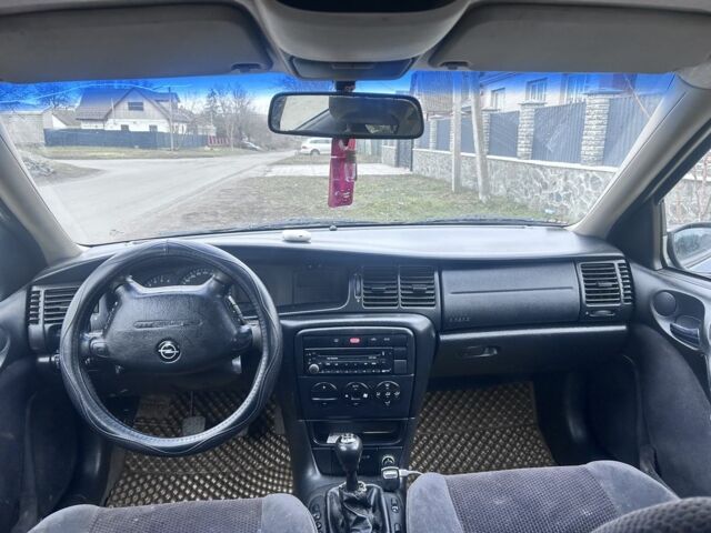 Синий Опель Вектра, объемом двигателя 2 л и пробегом 3 тыс. км за 1900 $, фото 1 на Automoto.ua