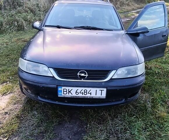 Опель Вектра 2000 в Владимирце на Automoto.ua Синий Опель Вектра, объемом двигателя 1.6 л и пробегом 555 тыс. км за 1750 $, фото 1 на Automoto.ua