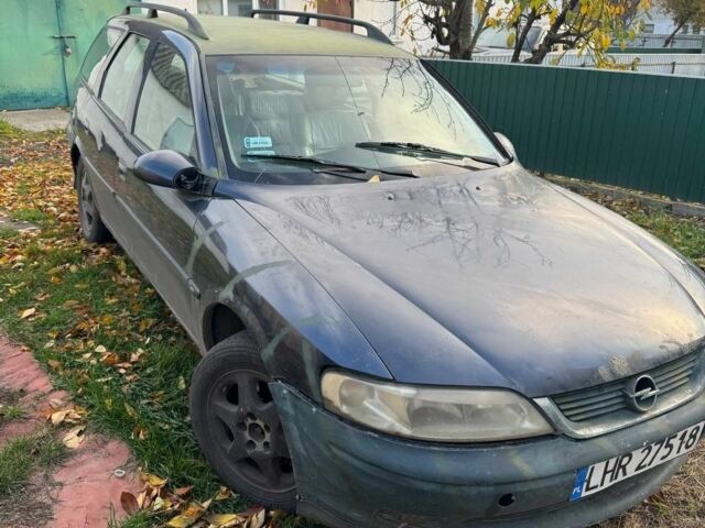 Синий Опель Вектра, объемом двигателя 2 л и пробегом 111 тыс. км за 1000 $, фото 1 на Automoto.ua