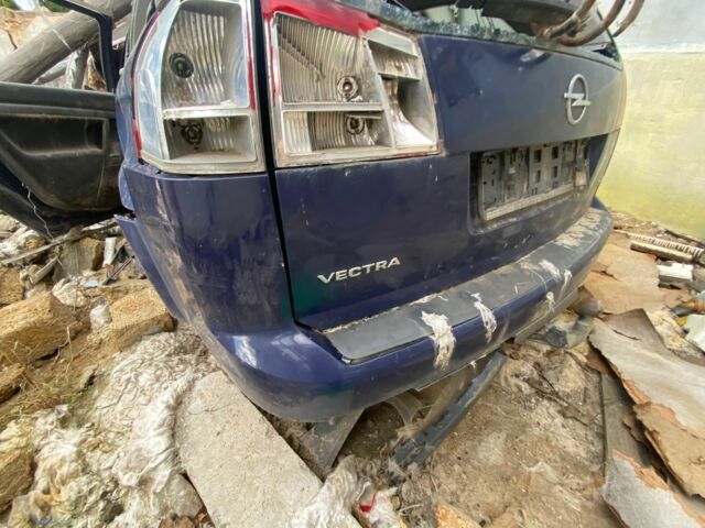 Синій Опель Вектра, об'ємом двигуна 2.2 л та пробігом 2 тис. км за 500 $, фото 1 на Automoto.ua