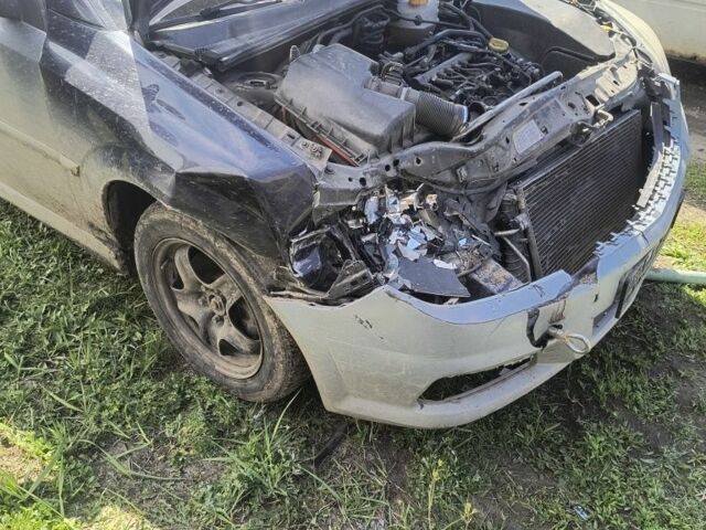 Синий Опель Вектра, объемом двигателя 2 л и пробегом 400 тыс. км за 800 $, фото 1 на Automoto.ua