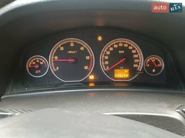 Синий Опель Вектра, объемом двигателя 1.9 л и пробегом 340 тыс. км за 3800 $, фото 1 на Automoto.ua