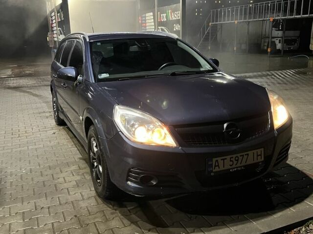 Синий Опель Вектра, объемом двигателя 1.9 л и пробегом 560 тыс. км за 2800 $, фото 1 на Automoto.ua