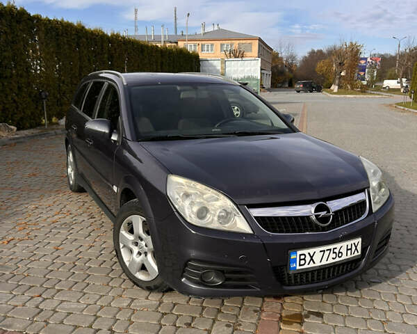 Синий Опель Вектра, объемом двигателя 1.9 л и пробегом 319 тыс. км за 5000 $, фото 1 на Automoto.ua