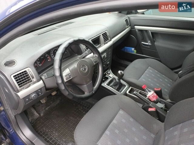 Синій Опель Вектра, об'ємом двигуна 1.6 л та пробігом 230 тис. км за 6000 $, фото 1 на Automoto.ua