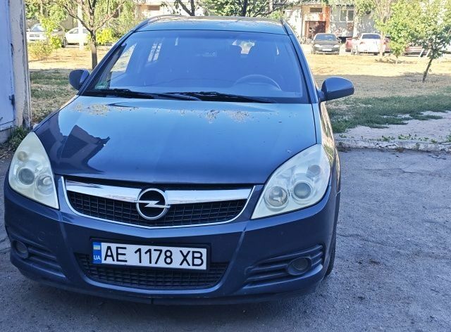 Синій Опель Вектра, об'ємом двигуна 1.8 л та пробігом 247 тис. км за 5800 $, фото 1 на Automoto.ua