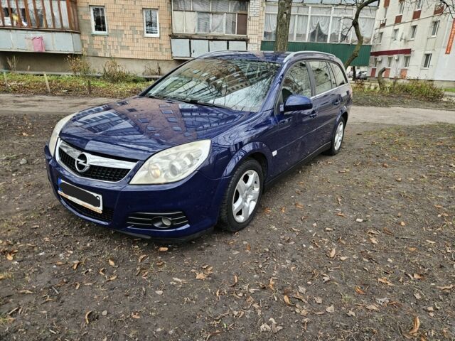 Синий Опель Вектра, объемом двигателя 1.9 л и пробегом 380 тыс. км за 2450 $, фото 1 на Automoto.ua