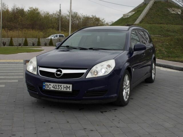 Синий Опель Вектра, объемом двигателя 1.9 л и пробегом 304 тыс. км за 4800 $, фото 1 на Automoto.ua