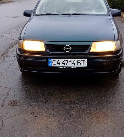 Синий Опель Вектра, объемом двигателя 1.8 л и пробегом 0 тыс. км за 1050 $, фото 1 на Automoto.ua