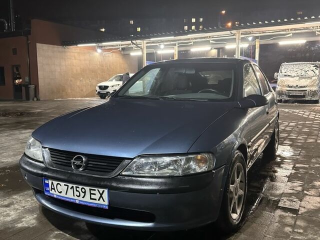 Синий Опель Вектра, объемом двигателя 1.8 л и пробегом 260 тыс. км за 2845 $, фото 1 на Automoto.ua