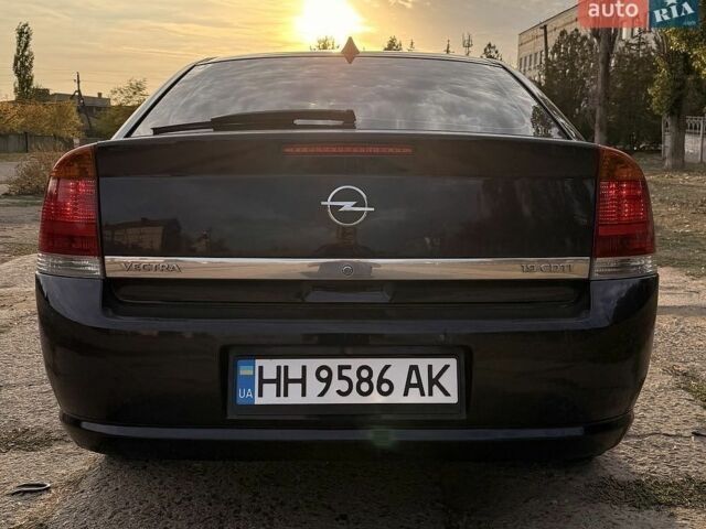 Синій Опель Вектра, об'ємом двигуна 1.9 л та пробігом 350 тис. км за 5019 $, фото 1 на Automoto.ua