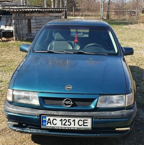 Зеленый Опель Вектра, объемом двигателя 1.8 л и пробегом 260 тыс. км за 1500 $, фото 1 на Automoto.ua
