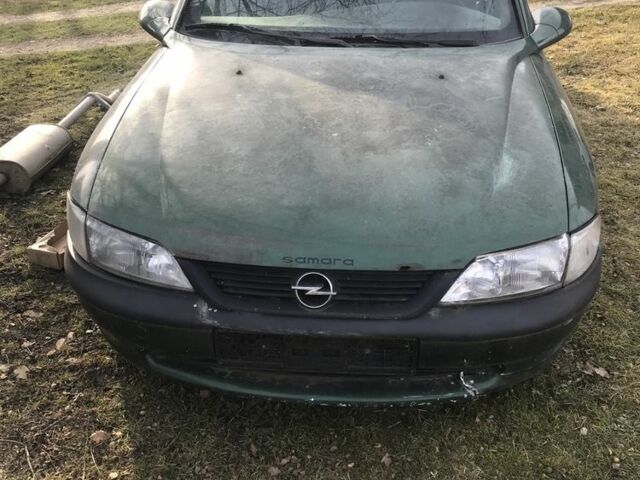 Зеленый Опель Вектра, объемом двигателя 1.6 л и пробегом 3 тыс. км за 350 $, фото 1 на Automoto.ua