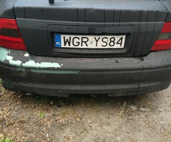 Зеленый Опель Вектра, объемом двигателя 0 л и пробегом 74 тыс. км за 650 $, фото 1 на Automoto.ua